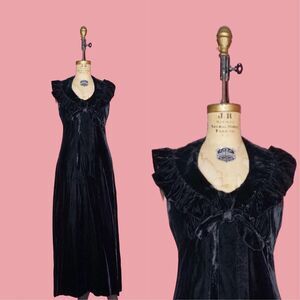 1960s PECK + PECK VELVET Halter Ruffle Maxi Dress W/Adjustable Bow Tie. XS-S